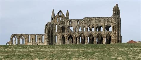 The Synod of Whitby: Birleşik Krallık'taki Hristiyanlığın Batı ve Doğu Gelenekleri Arasındaki Çatışması